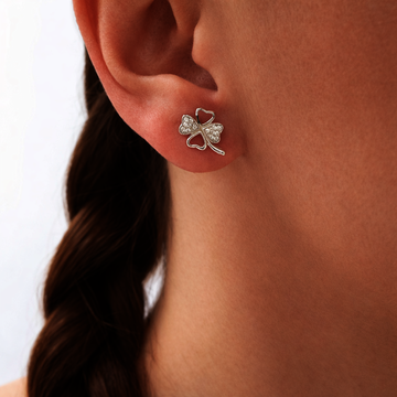 Stříbrné náušnice ČTYŘLÍSTEK na puzetu